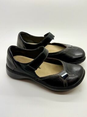 Naot Sea Mary Jane Shoes Made in Israel 4/4.5 35 EU